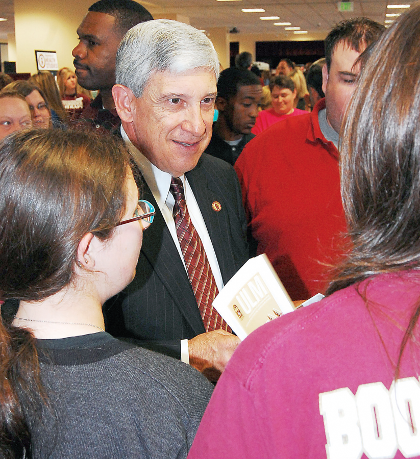 President Nick Bruno meets with students