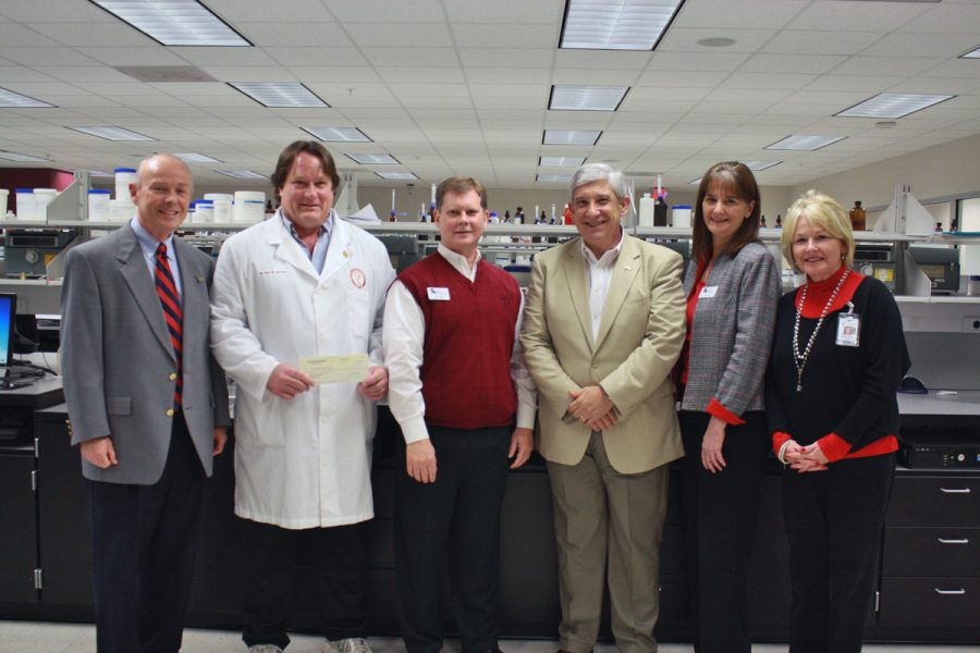 College of Pharmacy gets $10,000 donation from La. Cancer Foundation