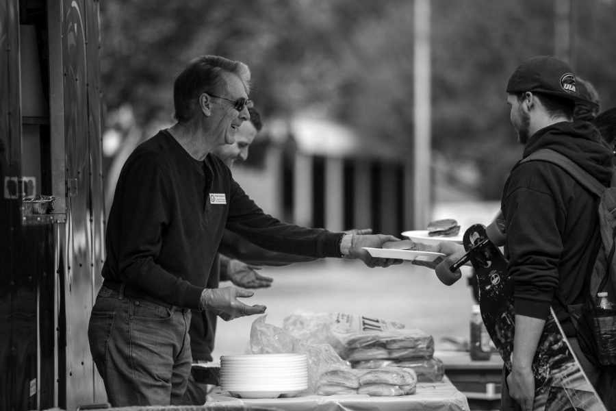 Alumni Get Behind Grill, Reconnect with Campus Life