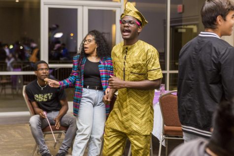 90s make comeback at annual Casino Night