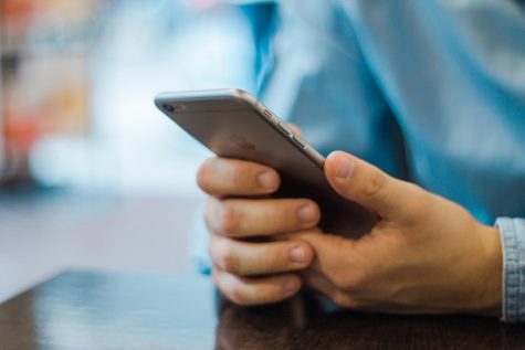 Sexting: Respect those who aren’t interested, don’t bash those who are