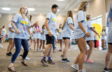 Phi Mu dances their way into donations, raise money for hospital