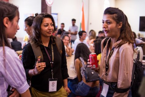 Internationals attend orientation