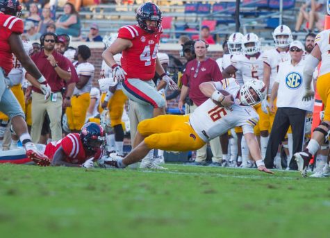 Rebels stampede over Warhawks