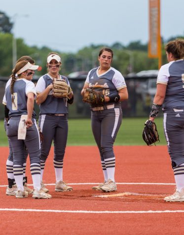 Softball lands back on the bayou