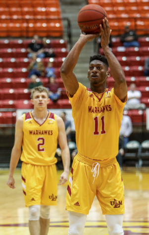Seniors play last regular season games on road