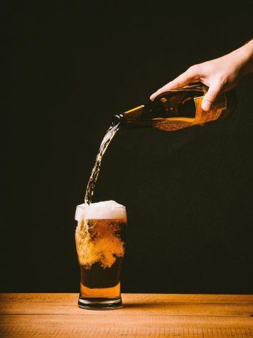 Local bars compete for student attendance