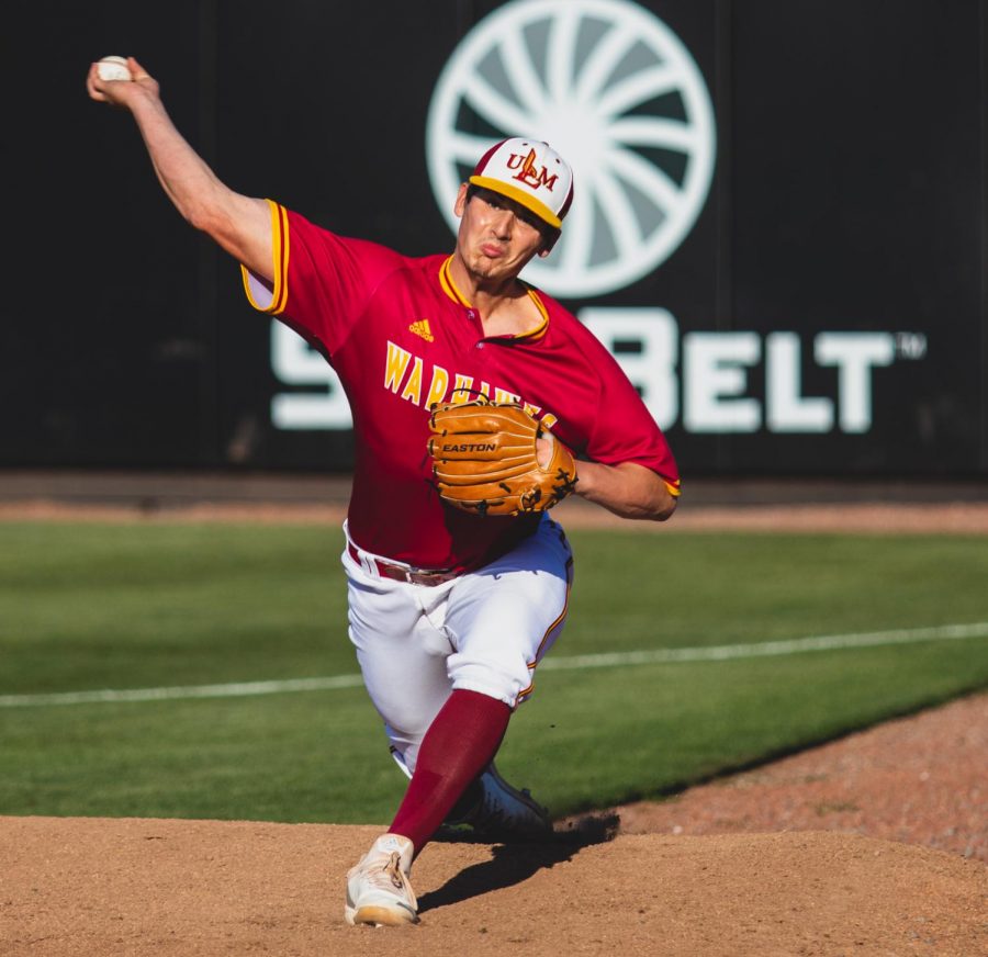 Warhawks fall to App. State, 3-2