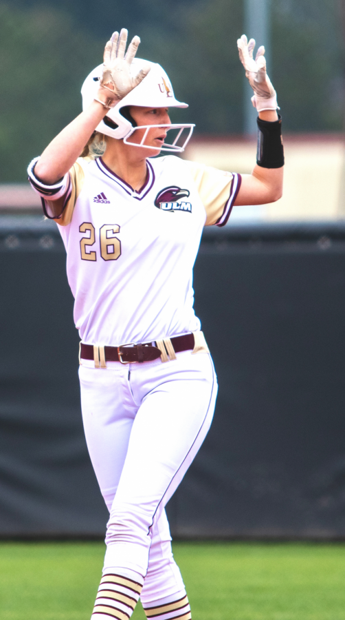 ULM falls to UTA  in extra innings, 8-7