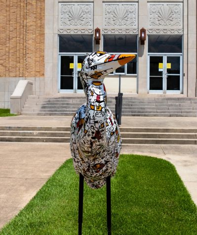 Community brings art to bayou this fall