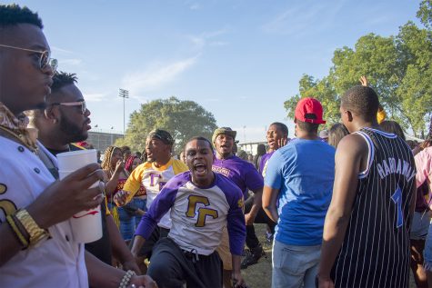 New grove helps organize tailgating