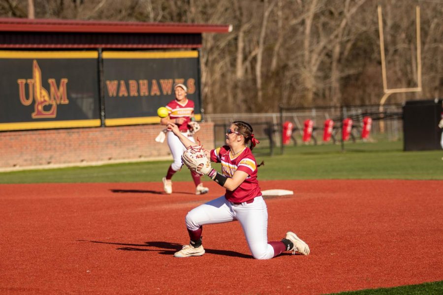 Warhawks+lose+2+straight+to+open+conference+play