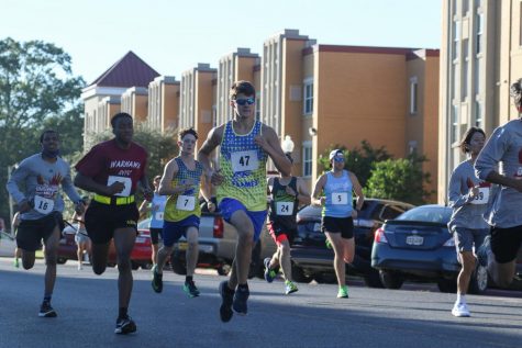 Runners unite for 36th annual University Mile