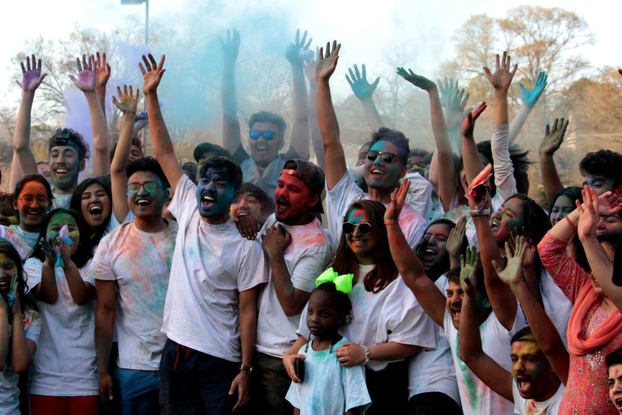 Bayou immersed in color to celebrate Holi festival