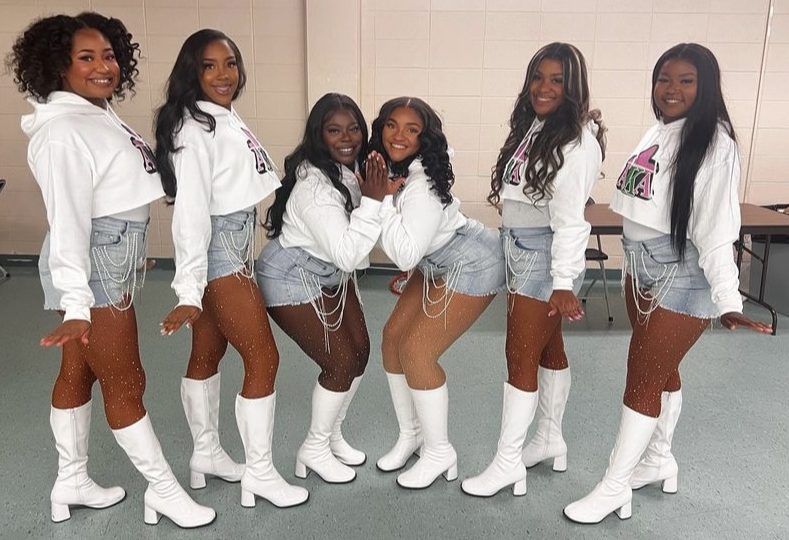 Sororities, fraternities  compete in step show
