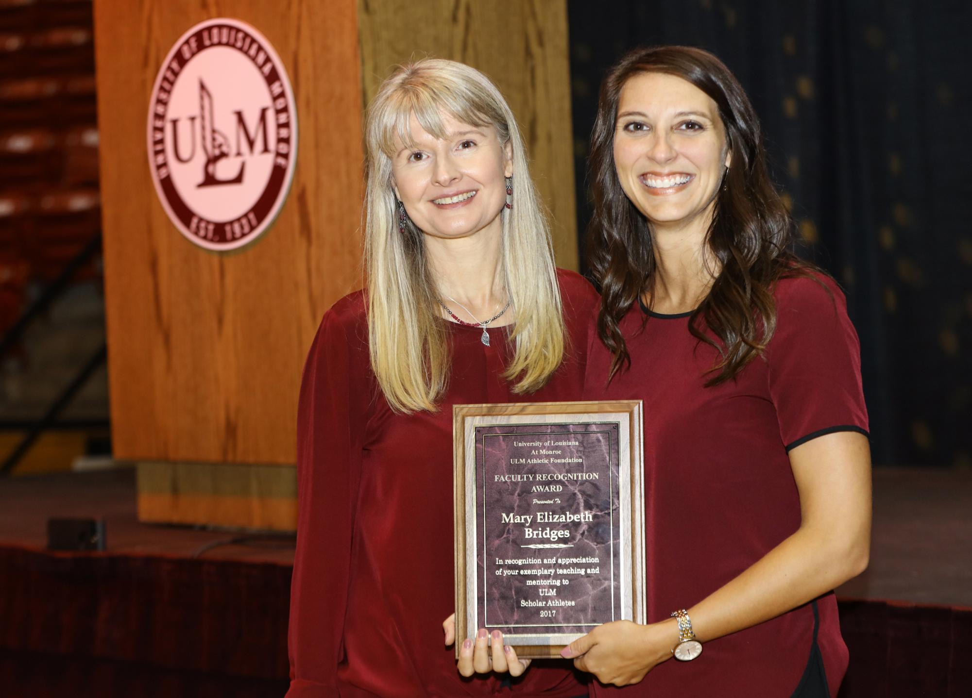 Mary Elizabeth Bridges receives faculty recognition award. 