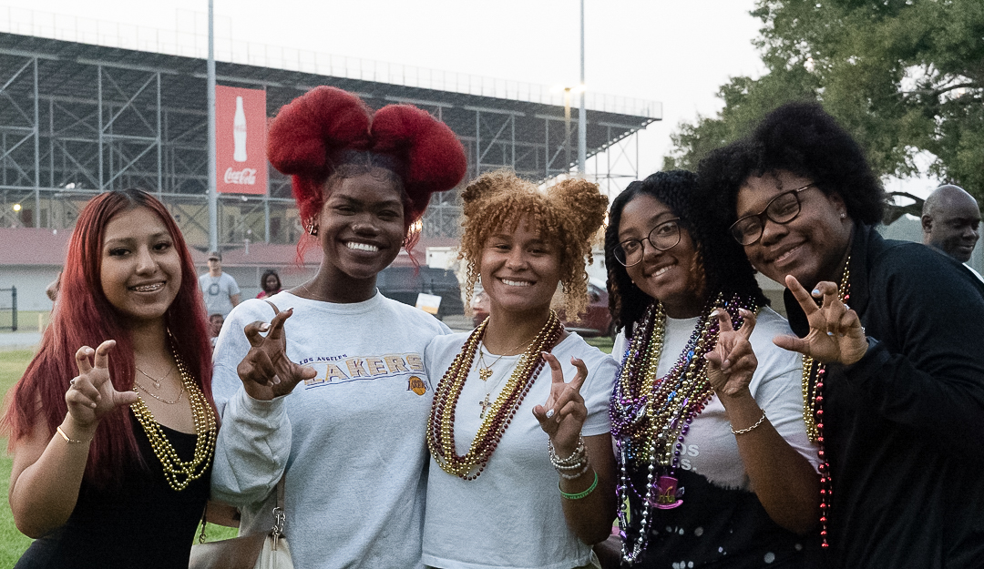 Pep rally pumps up students for Homecoming