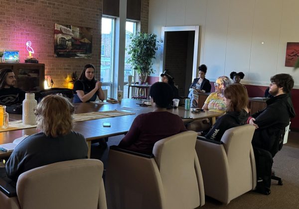 Sigma Tau Delta hosts annual banned books reading